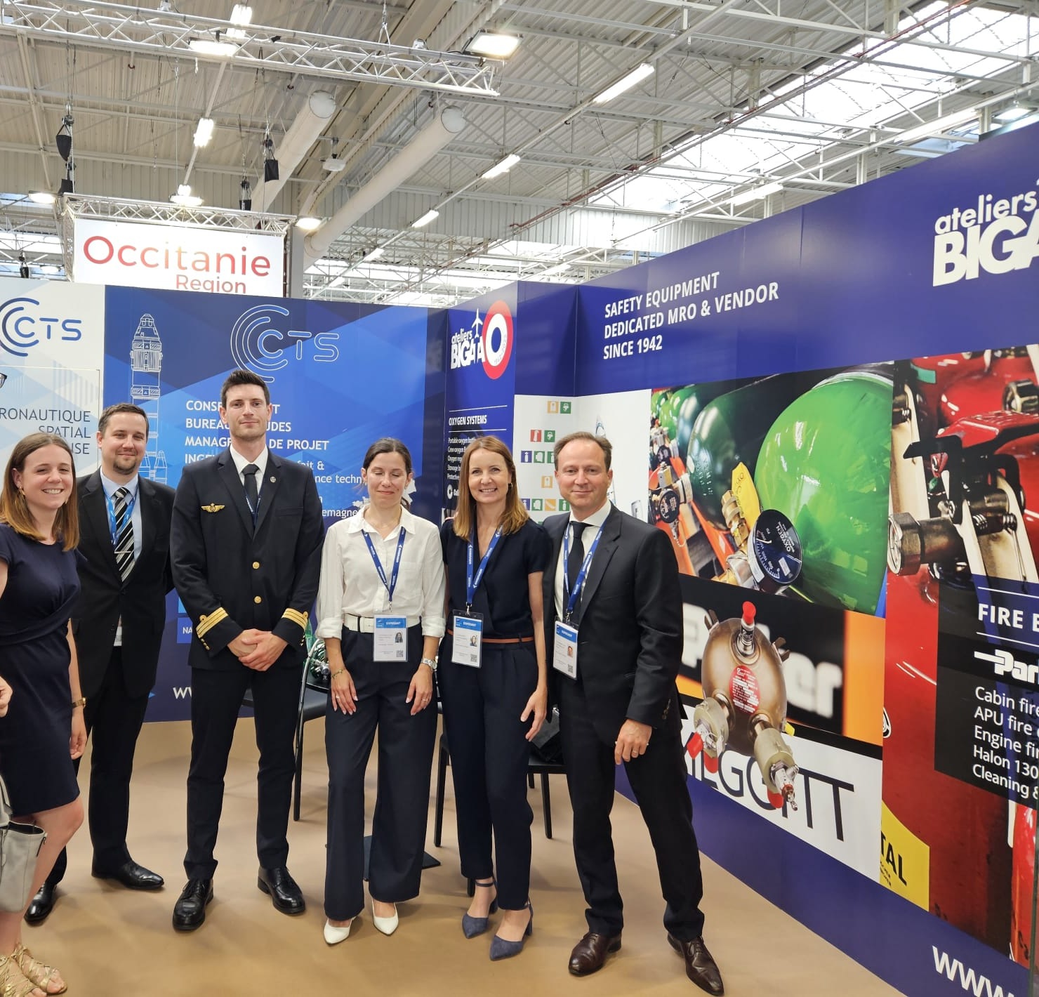 Stand Ateliers Bigata et CTS au salon MRO Europe 2023, pavillon Occitanie Région — identité visuelle et communication internationale.